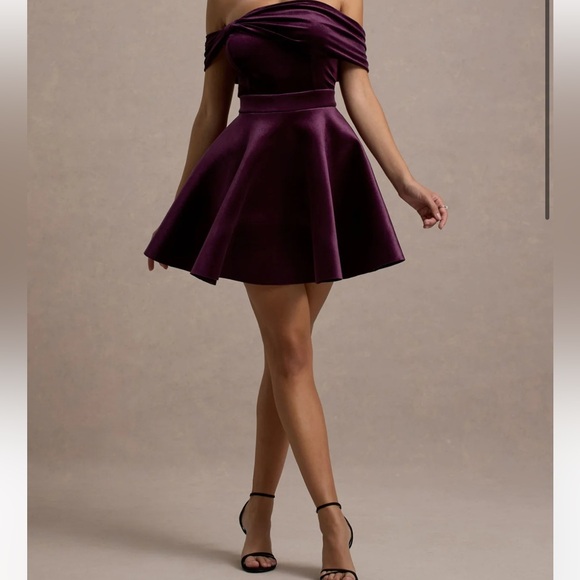 Club London Dresses & Skirts - Elegant Strapless Burgundy Dress